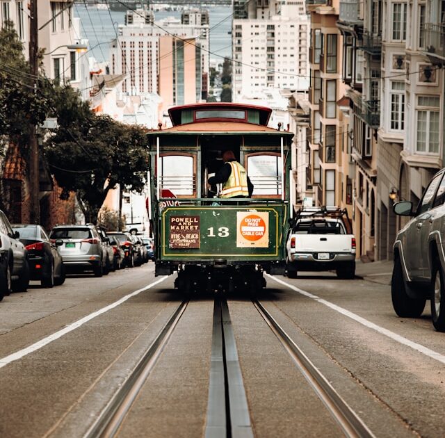 San Francisco Trolley © Daniel J. Schwarz