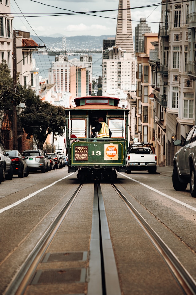 San Francisco Trolley © Daniel J. Schwarz